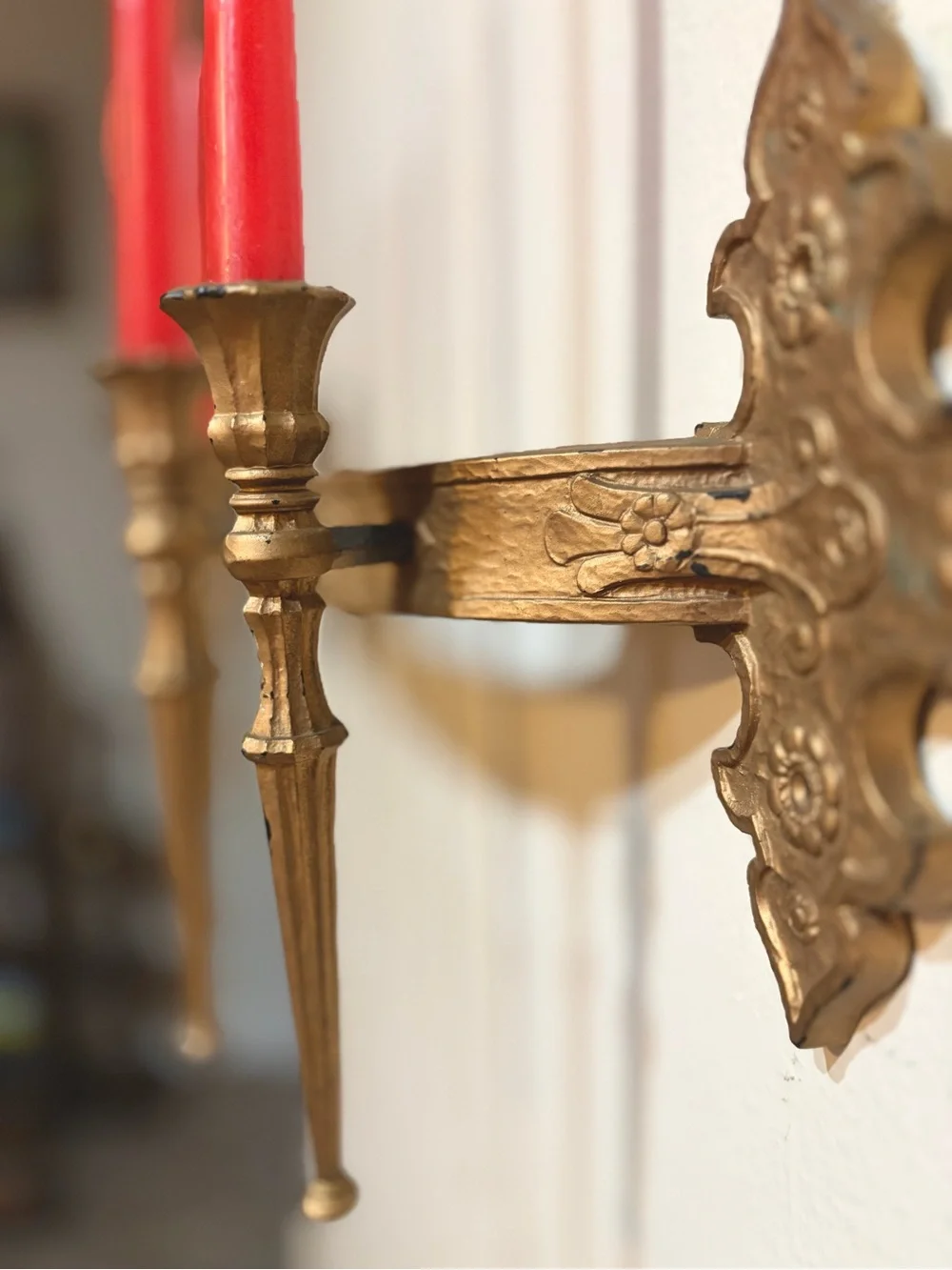 Vintage- Syroco-🖤 Mid Century Modern 5-Arm Gothic Revival Wall Sconce Candelabra